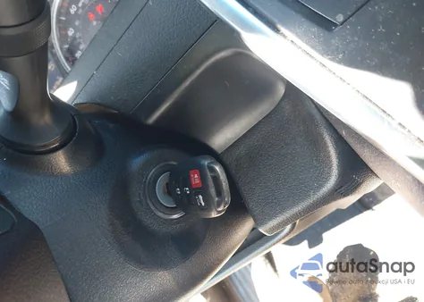 2015 Toyota Camry Se z USA, uszkodzony, nr VIN 4T1BF1FK0FU885674